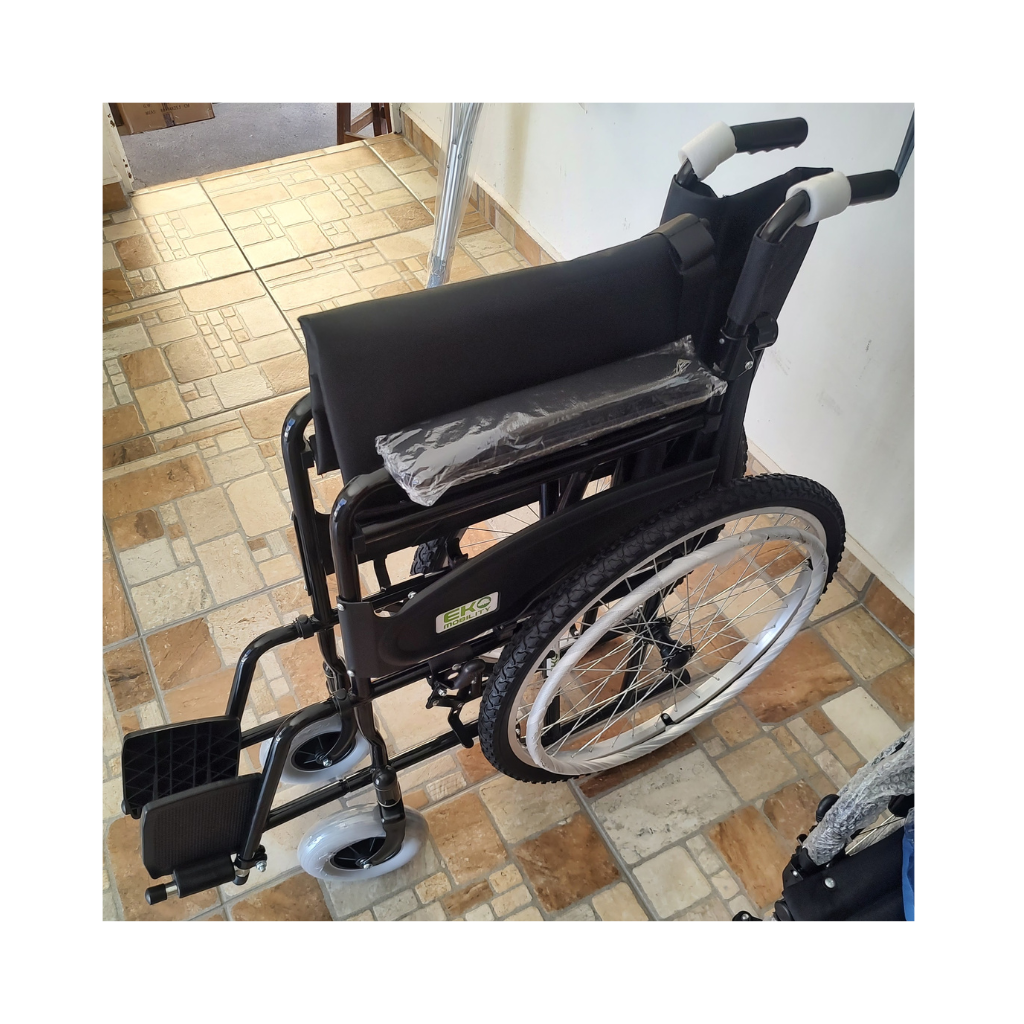 Silla de Ruedas 18" Eko Mobility con Llantas Todo Terreno